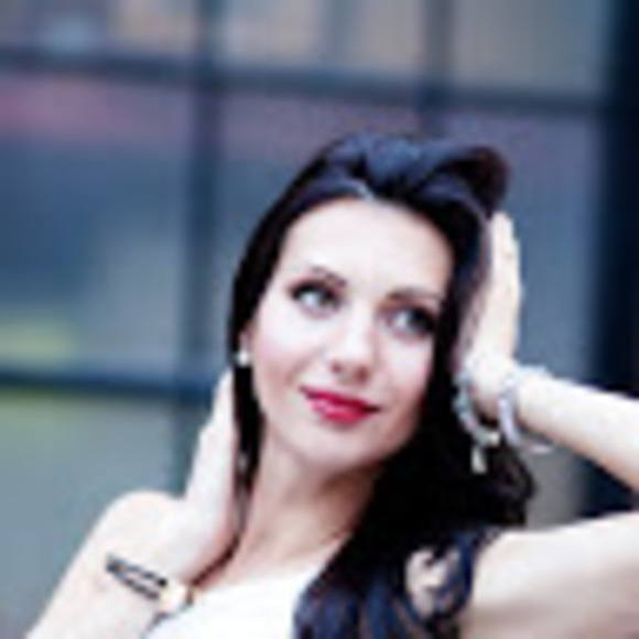 Meet your Posher, Anna - Picture 1 of 1